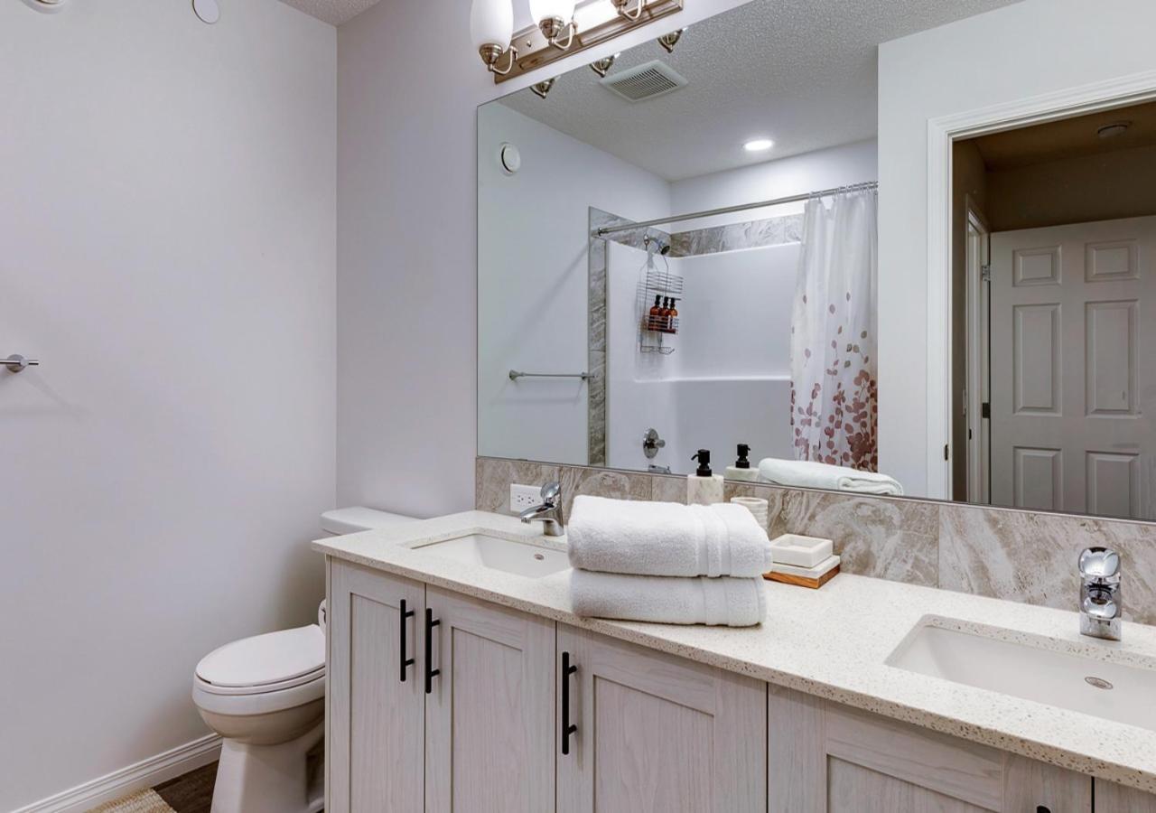 Stylish/4bedroom/freeparking/indoorfireplace Hébergement de vacances