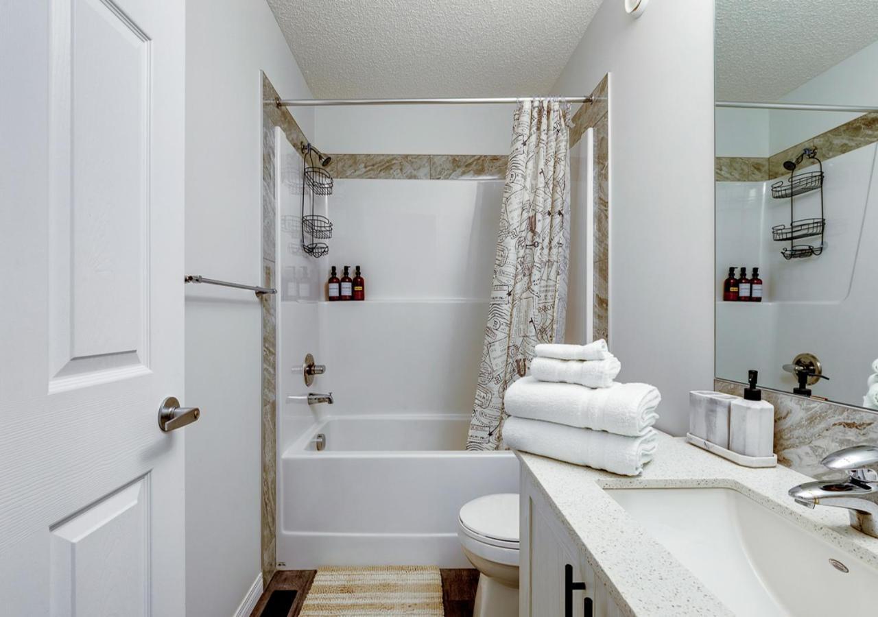 Hébergement de vacances Stylish/4bedroom/freeparking/indoorfireplace